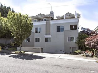 632 Bell St APT 102, Edmonds, WA 98020