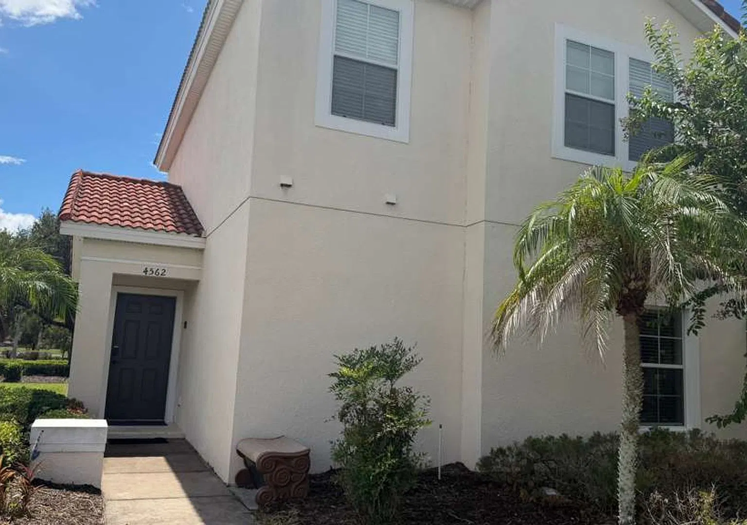 Beautiful 4-Bedroom Townhome with Private Pool in Bella Vida Resort! — Photo 2