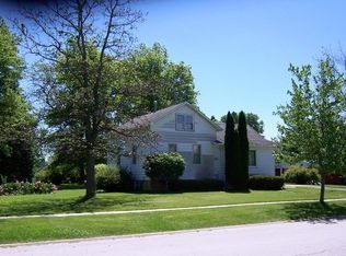 415 S 2nd St, Peotone, IL 60468