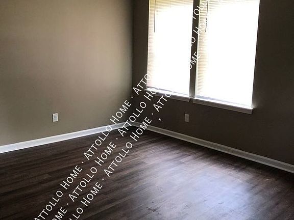 3rd image of 3024 Pine St APT B