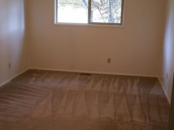 3rd image of 8444 NE 145th St