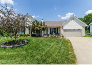 8 Worcester Ct, O'Fallon, MO 63366