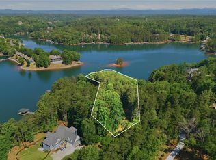 2202 Retreat Pointe Rd, West Union, SC 29696