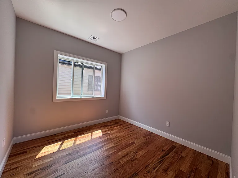 259 Caswell Ave #2 — Photo 8