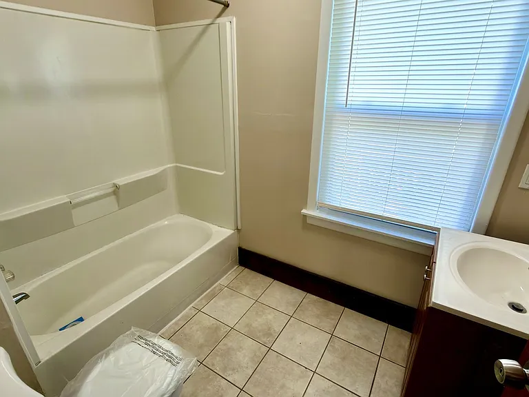 463 Averill Ave — Photo 21