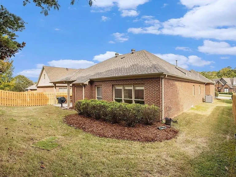 3544 Crossings Cir — Photo 9