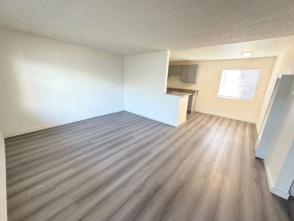 1st image of 1111 W 94th St #2