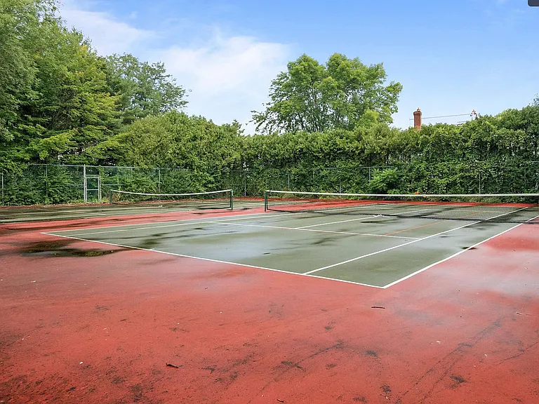 Tennis Courts