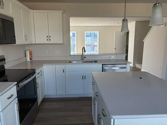 Dolomite Dr — Photo 13