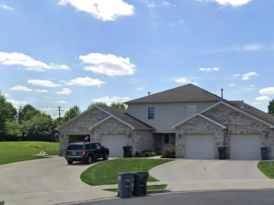 1046 Laurel Tree Ct #B