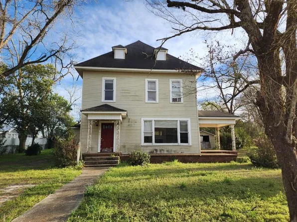 408 W Altamaha St, Fitzgerald, GA 31750