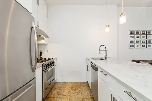 Sold by Compass | media 19