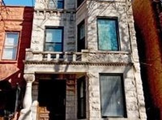 734 W Briar Pl, Chicago, IL 60657