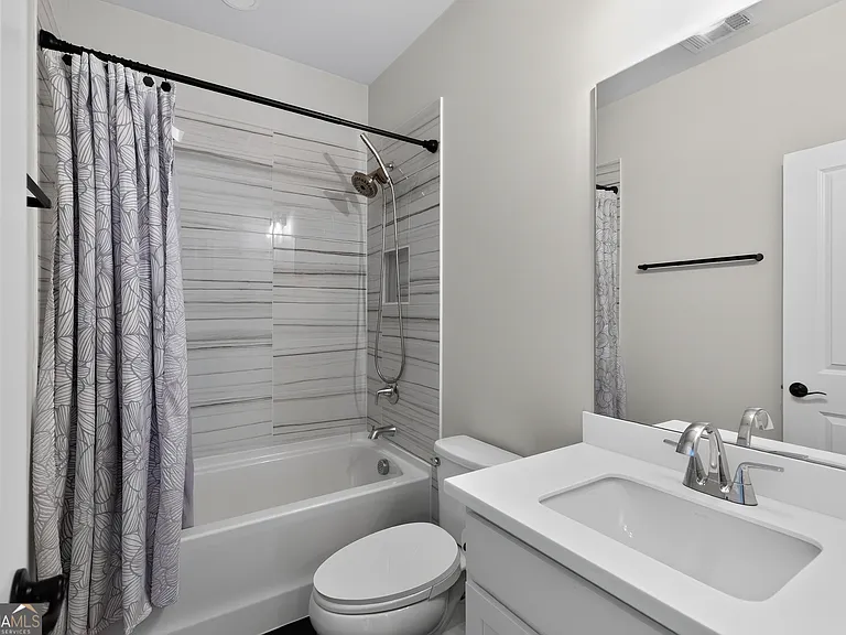 242 Tillman Pass — Photo 23