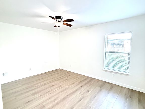 5th image of 2406 Mission Hill Dr APT 104