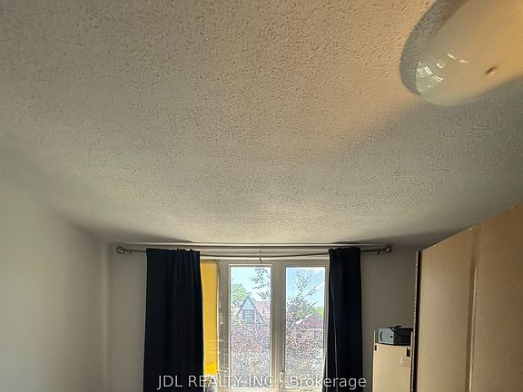 2nd image of 99 Clinton St Unit Aaa