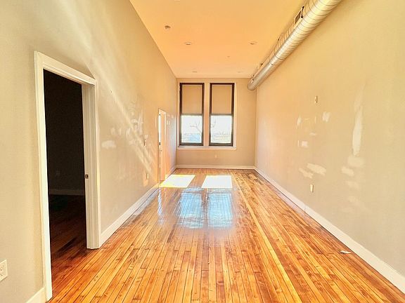 2nd image of 1505 S 17th St #3I5