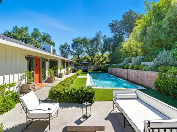 47 Charles Hill Cir, Orinda, CA 94563