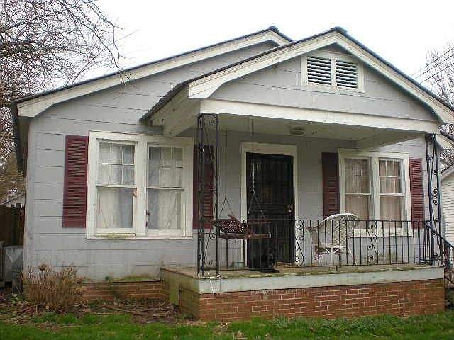 1st image of 328 E Forest Ave
