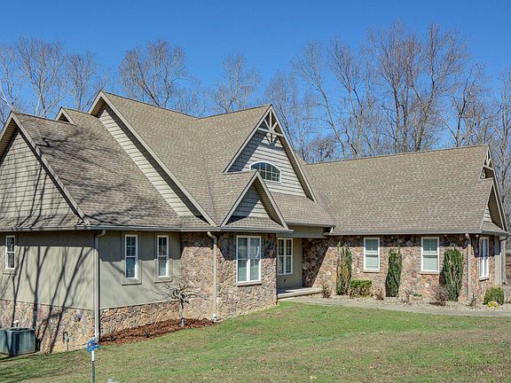 4th image of 81 Pier Ln