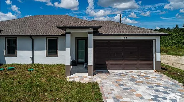 3 bed, $1,900 — Photo 4
