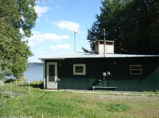 119 Maplewood Rd, Newport, ME 04953