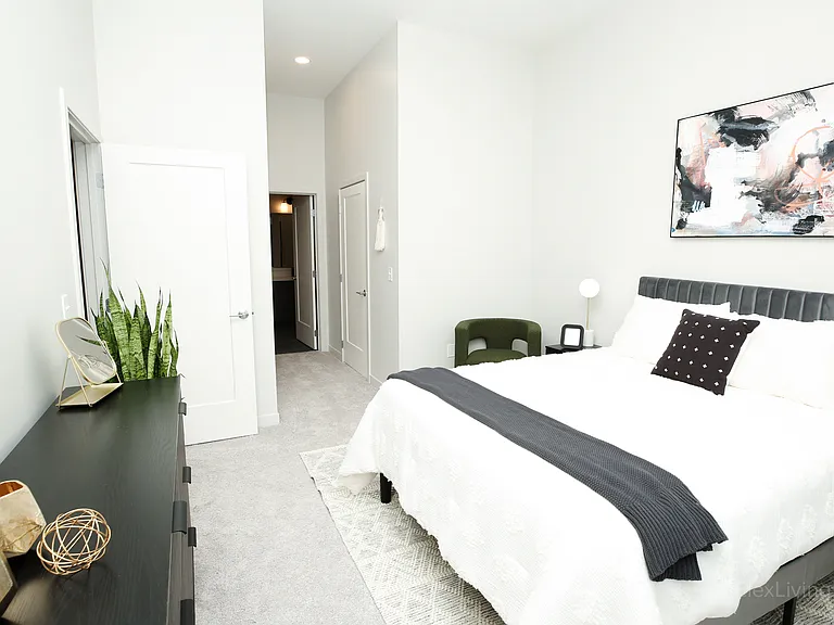 The Partizan | 1BR/1BA | 711 Sq.Ft.