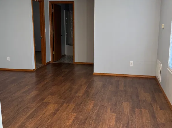 2921 S Jackson Ave, Joplin, MO 64804
