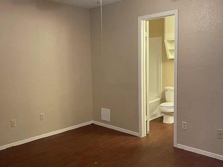 1226 Baylor Ave #121 — Photo 16