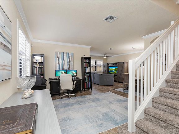 2nd image of 8448 Lakeview Trail
