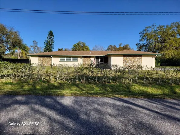 1801 Braxton Bragg Ln, Clearwater, FL 33765