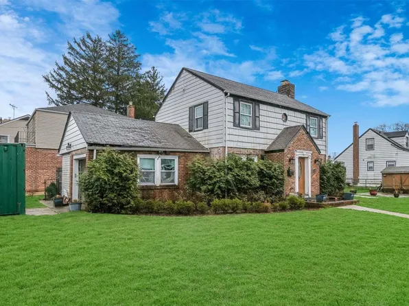 160 Holly Avenue, Hempstead, NY 11550