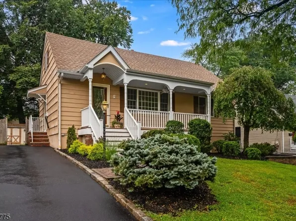15 Oak Ln, Verona Twp., NJ 07044