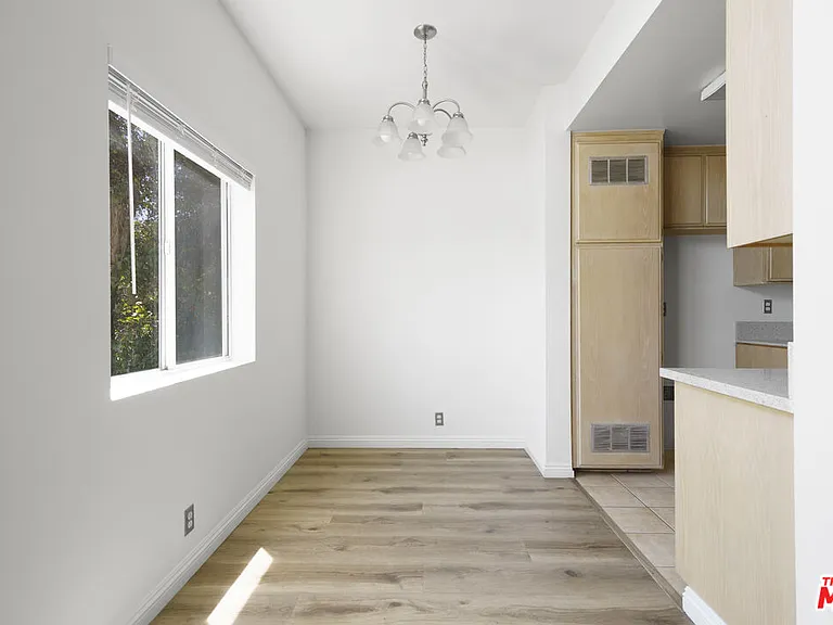 22705 Del Valle St #6 — Photo 9