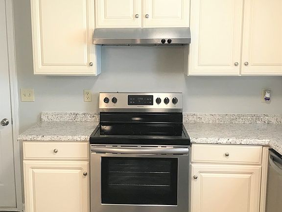 4th image of 113 W Long Creek Ct