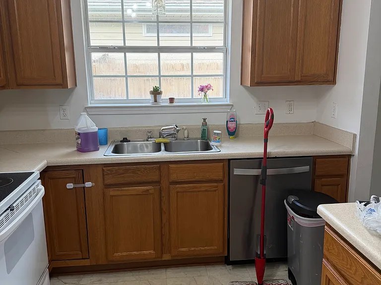 1483 Dunhurst Dr — Photo 8
