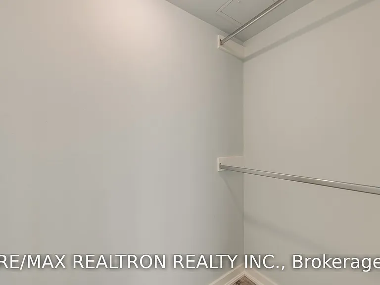 30 Greenfield Ave #905 — Photo 18