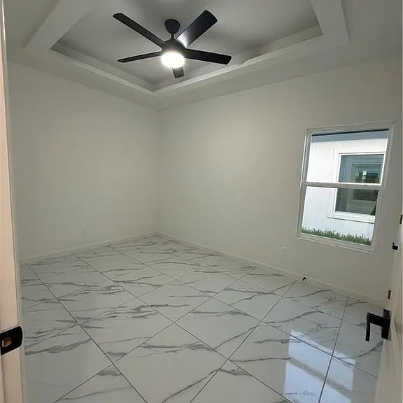 1215 Rosewood Ln #2 — Photo 8