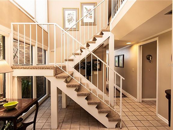 5th image of 5321 Glenmore Dr