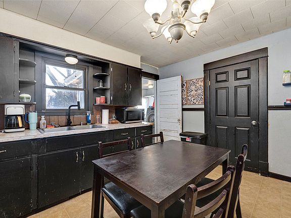 4th image of 1634 W Lee Street