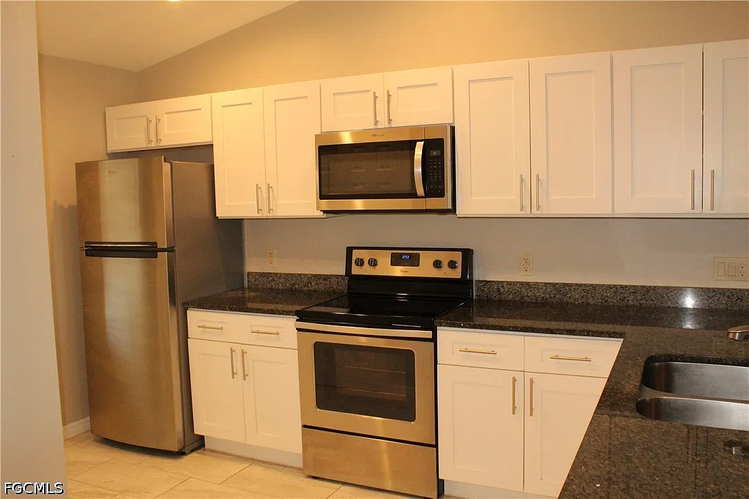 2 bed, 2.0 bath, 1019 sqft, $1,490 — Photo 4