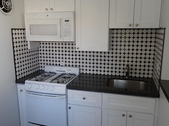 2nd image of 4130 1st Ave #B