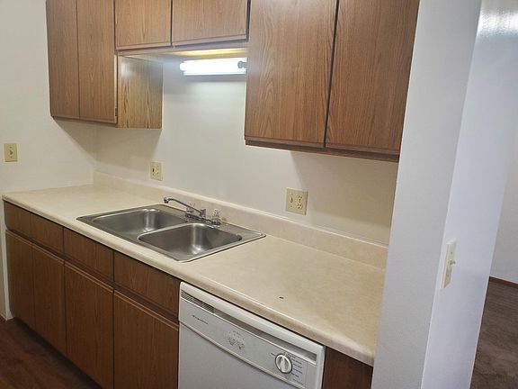 3rd image of 522 Stonecastle Ct #526
