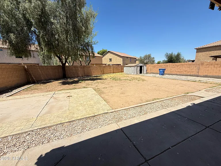 2208 N 93rd Ln — Photo 23
