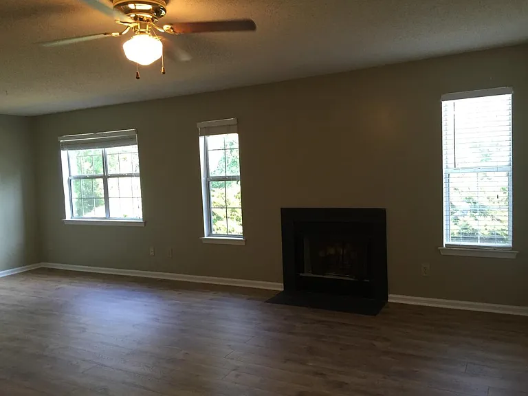4224 Edith Ln #B — Photo 5
