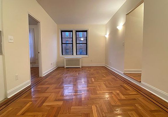 3rd image of 41-42 42nd St #J