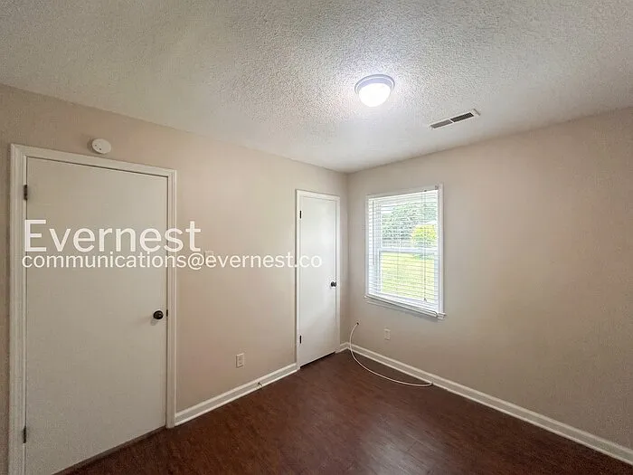4909 Buford Ave — Photo 12