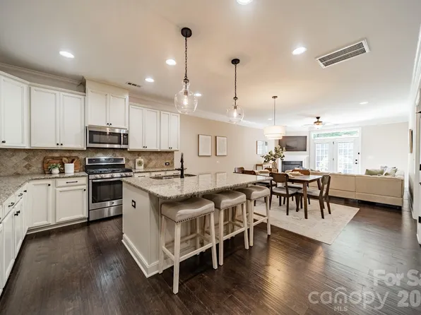 205 Pine Needles Ln, Fort Mill, SC 29708