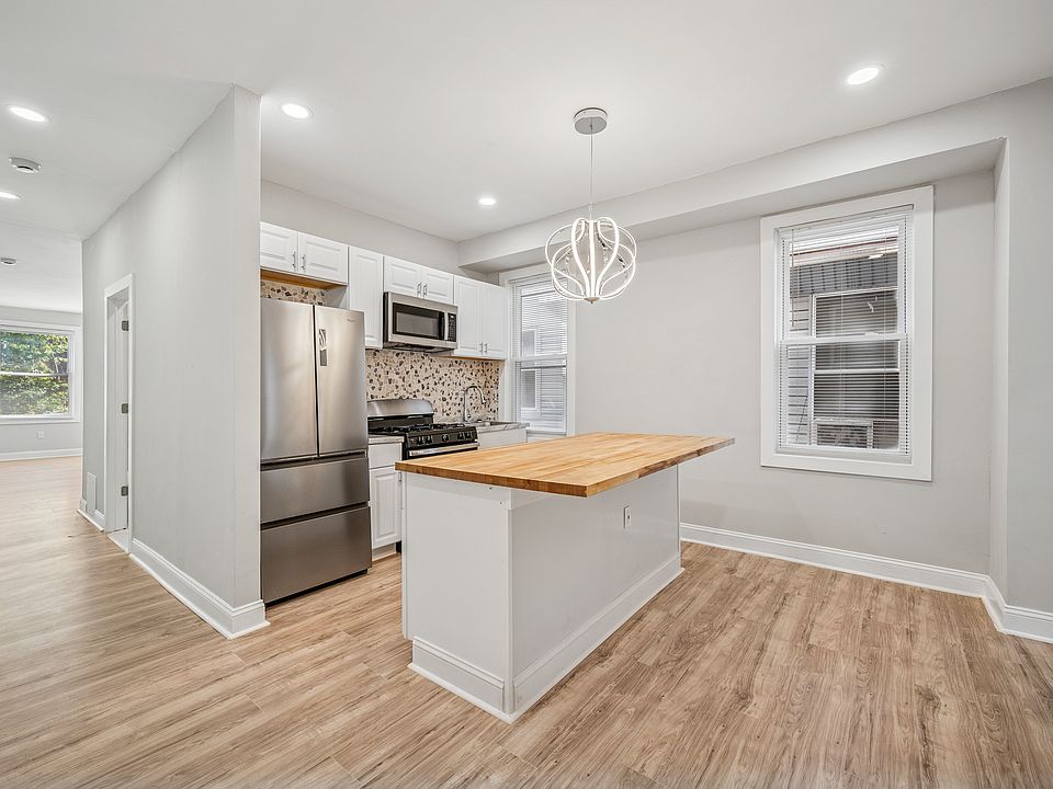 Chef's Kitchen: Perfect for entertaining