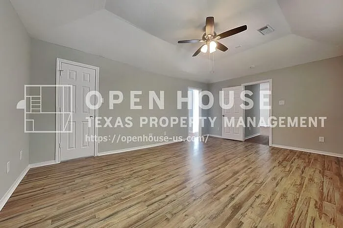 1210 Colonial Heights Dr — Photo 13